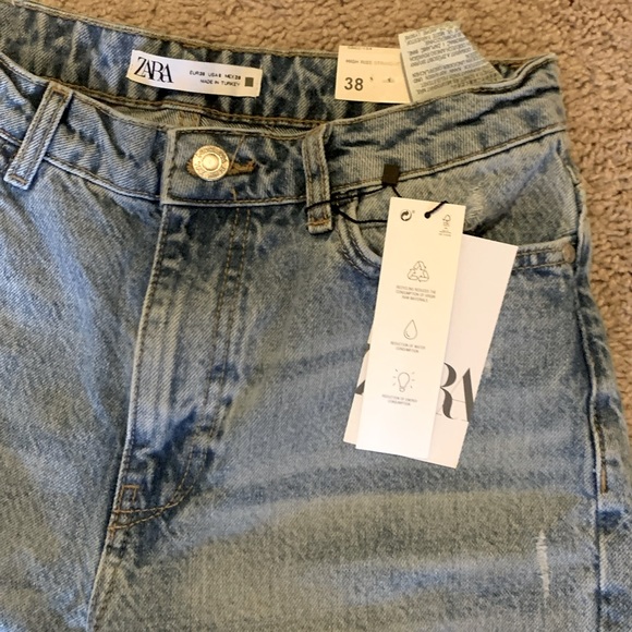 COPY - Zara High Rise Straight Mid Blue Jeans - Picture 3 of 5